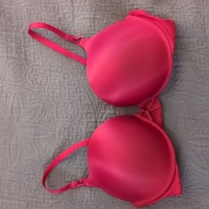 Victoria's Secret Miraculous Bra 38C
